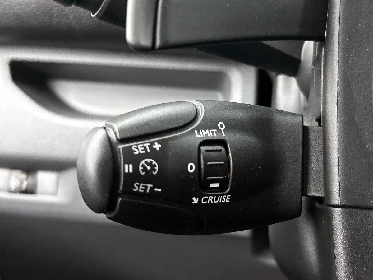 2.0 CDTI L3H1 Automaat Airco Navigatie Trekhaak Camera Cruise Control