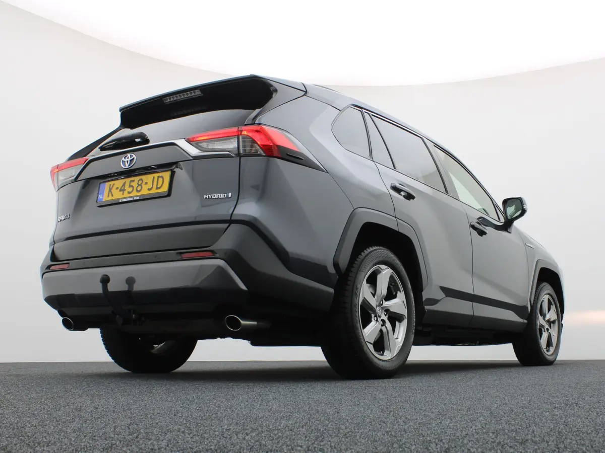 2.5 Hybrid Dynamic | NL Auto | Camera | PDC | Trekhaak | Apple \ Android | Bearlock | Prijs Rijklaar!!