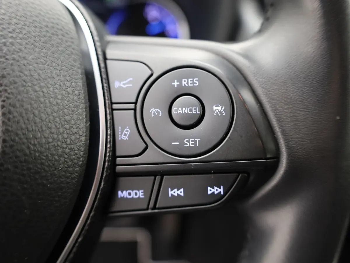 2.5 Hybrid Dynamic | NL Auto | Camera | PDC | Trekhaak | Apple \ Android | Bearlock | Prijs Rijklaar!!