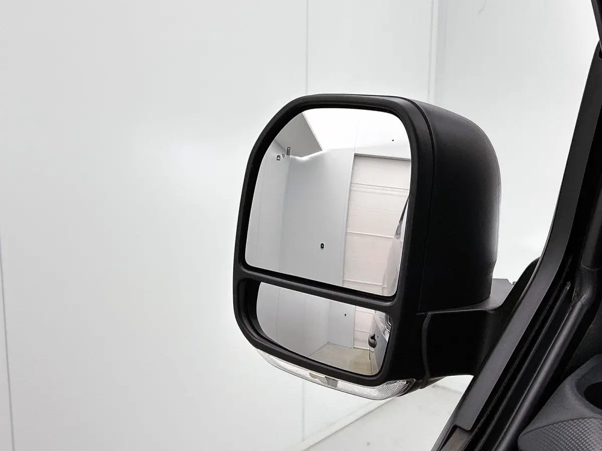 300 2.0 TDCI L2H1 Trend Automaat Airco Navigatie Cruise Navi Trekhaak