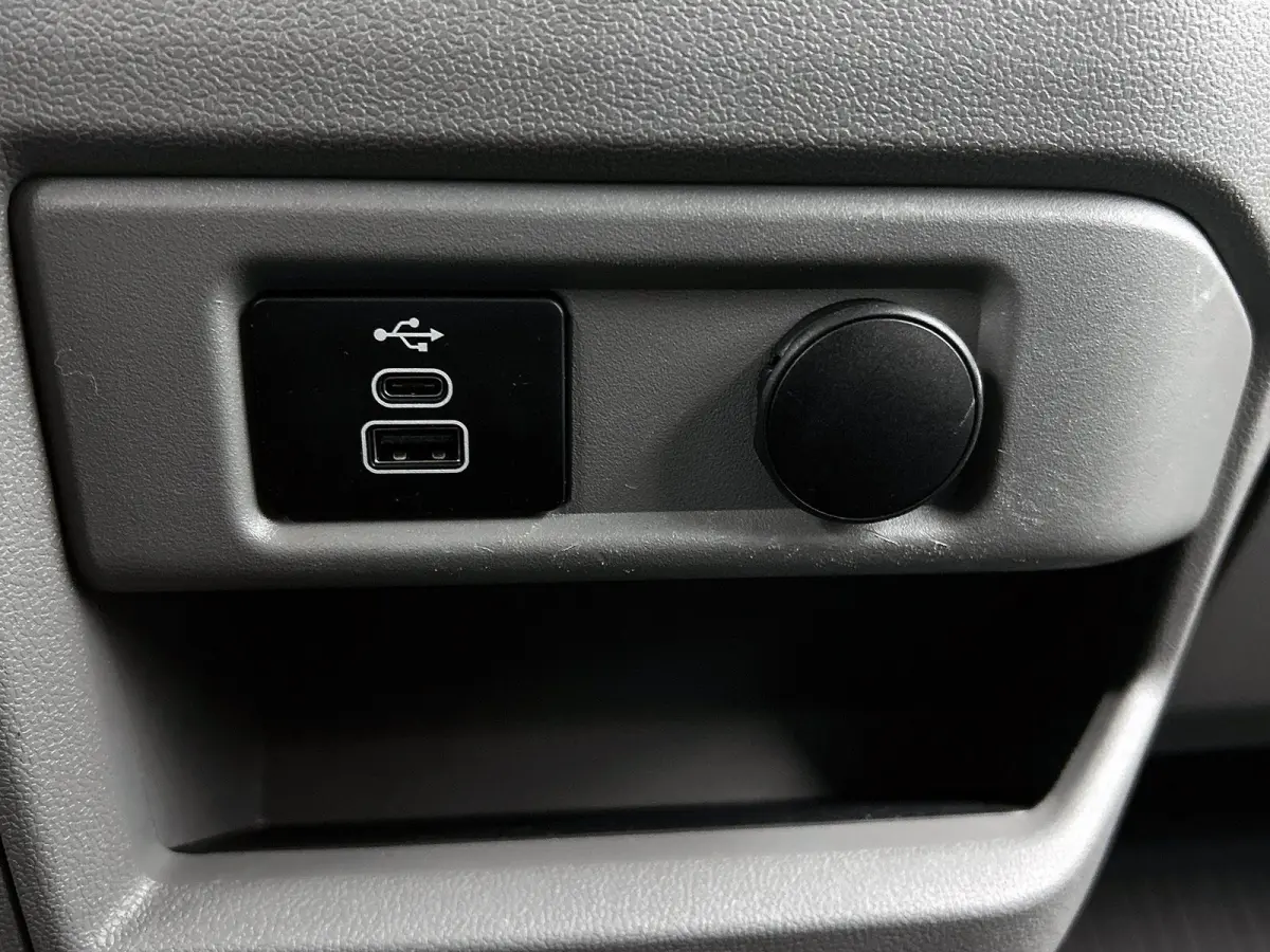 300 2.0 TDCI L2H1 Trend Automaat Airco Navigatie Cruise Navi Trekhaak