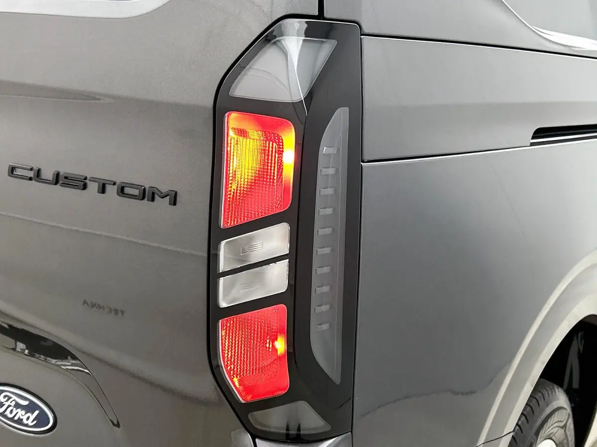 300 2.0 TDCI L2H1 Trend Automaat Airco Navigatie Cruise Navi Trekhaak
