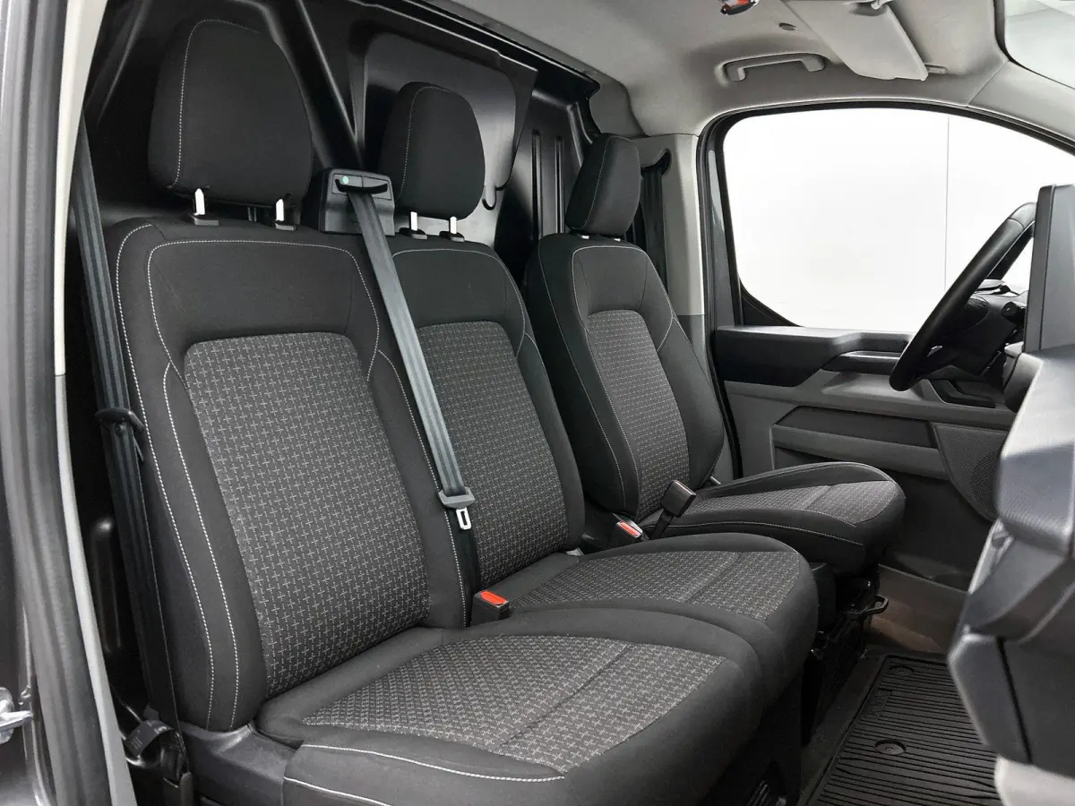 300 2.0 TDCI L2H1 Trend Automaat Airco Navigatie Cruise Navi Trekhaak