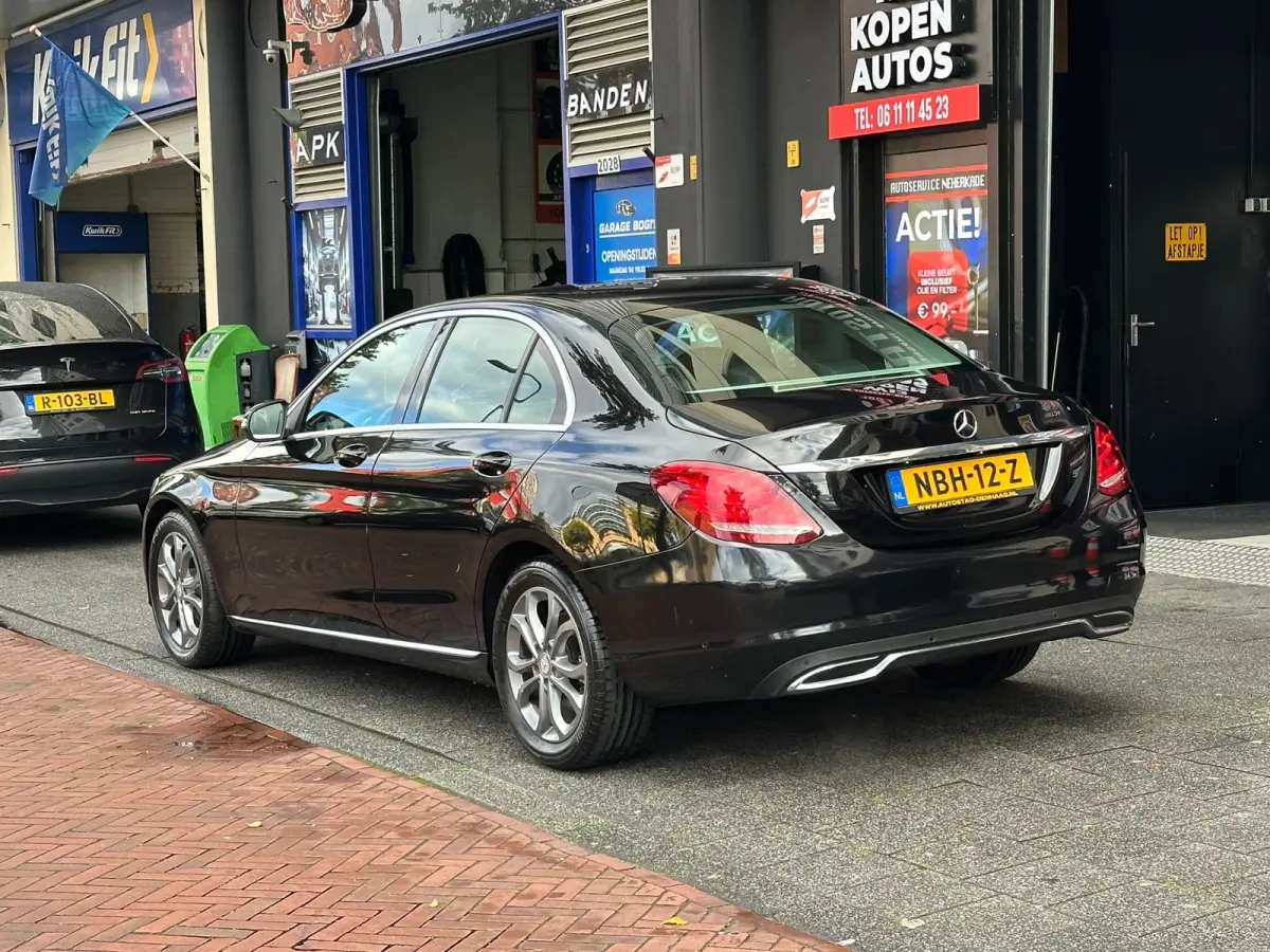 180 Prestige Automaat Leer Navi