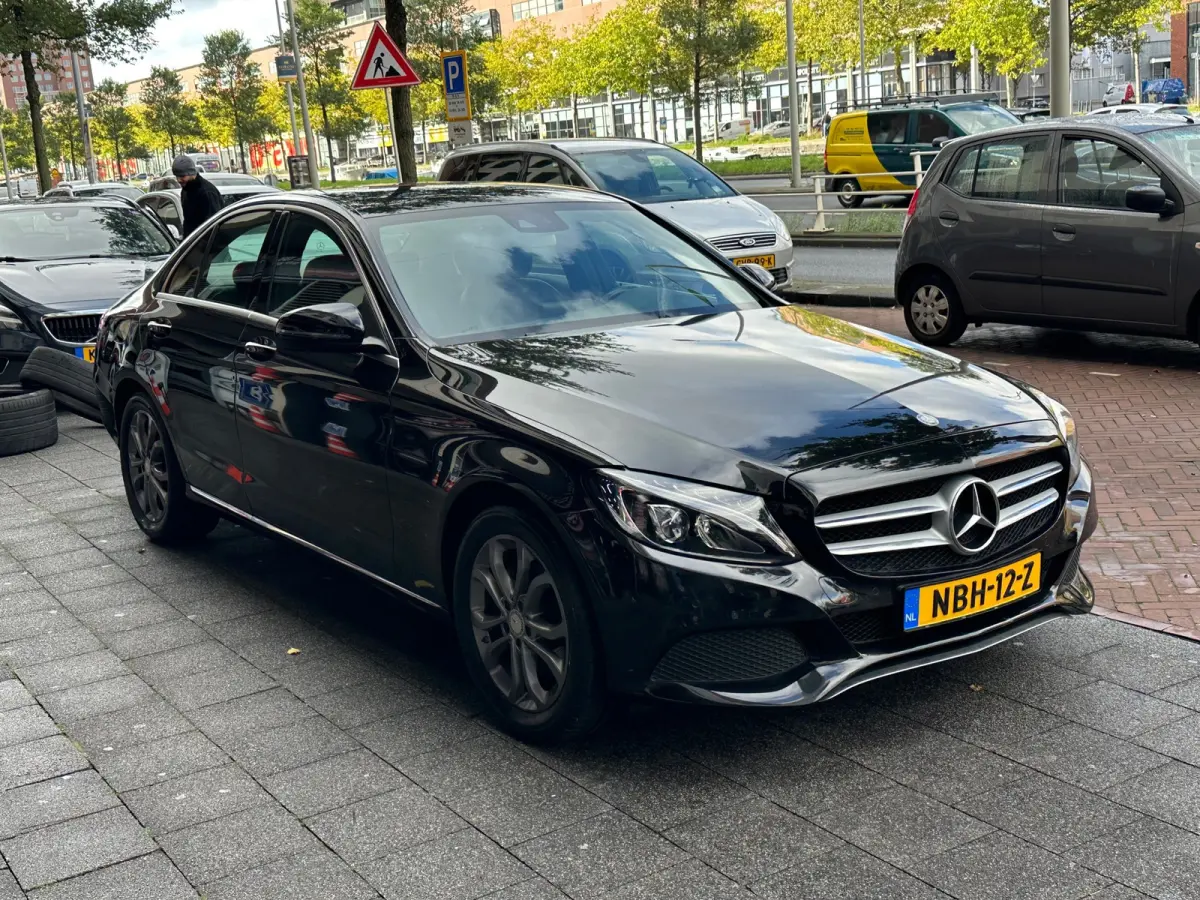 180 Prestige Automaat Leer Navi
