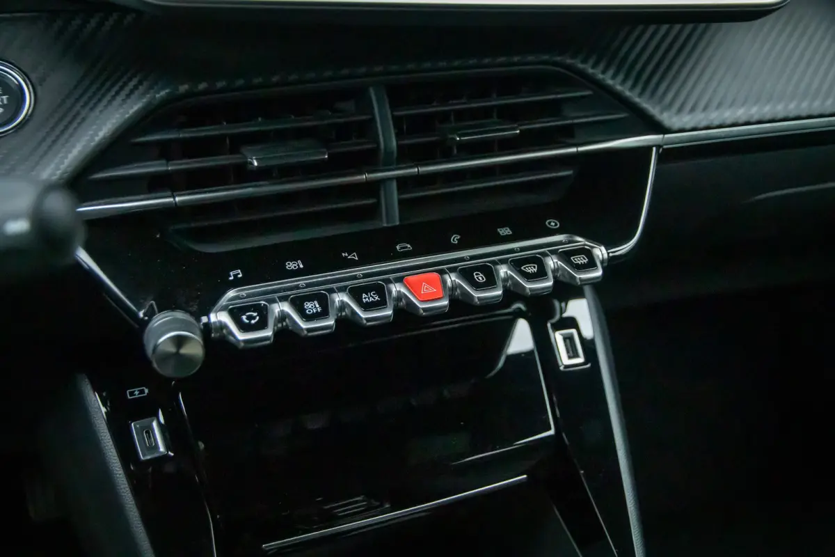EV Allure 50 kWh | Cruise control | Parkeersensor achter | Lane Asist | Apple Carplay/Android Auto | | Apple Carplay/Android Auto|telefoonintegratie premium | Cruise control | Parkeersensor 