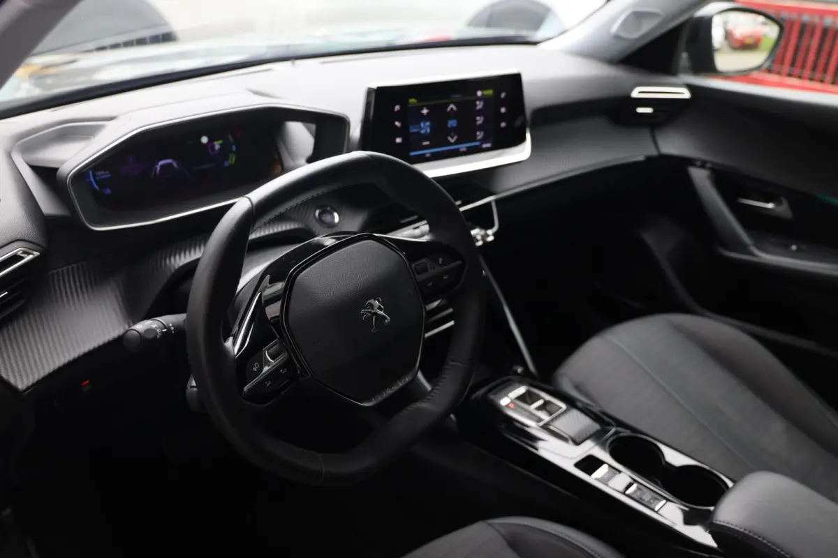 EV Allure Pack 50 kWh|3-Fase|Camera|Carplay|Clima|LMV