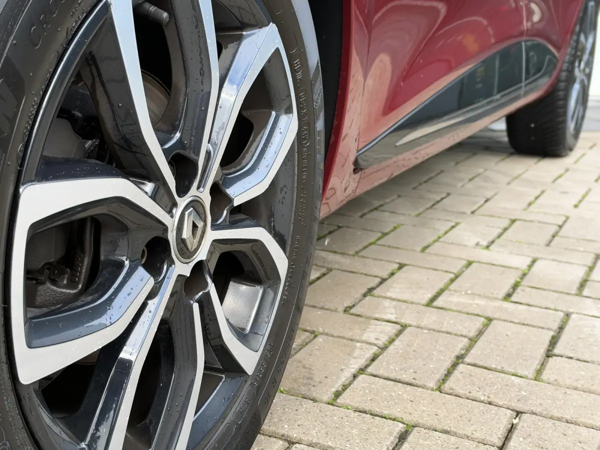 1.2 TCe Zen | Cruise Control | Navigatie | Airco |