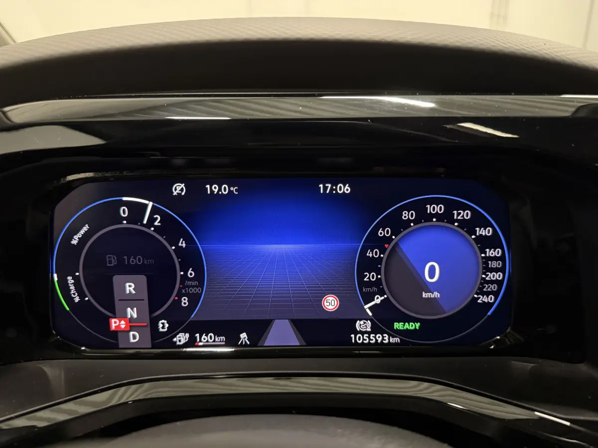 1.4 eHybrid Energetic 7p. PANO/MASSAGE/HEAD-UP/ADAPTIVE-ONDERSTEL/SOH 89,2%/360CAMERA/STANDKACHEL/EL.SCHFDEUREN/IQ-LIGHT/LEER-ALCANTARA/MEMORY/18"LMV/ACC/KEYLESS/SFEER/MIDDEN-CONSOLE/NET OH 