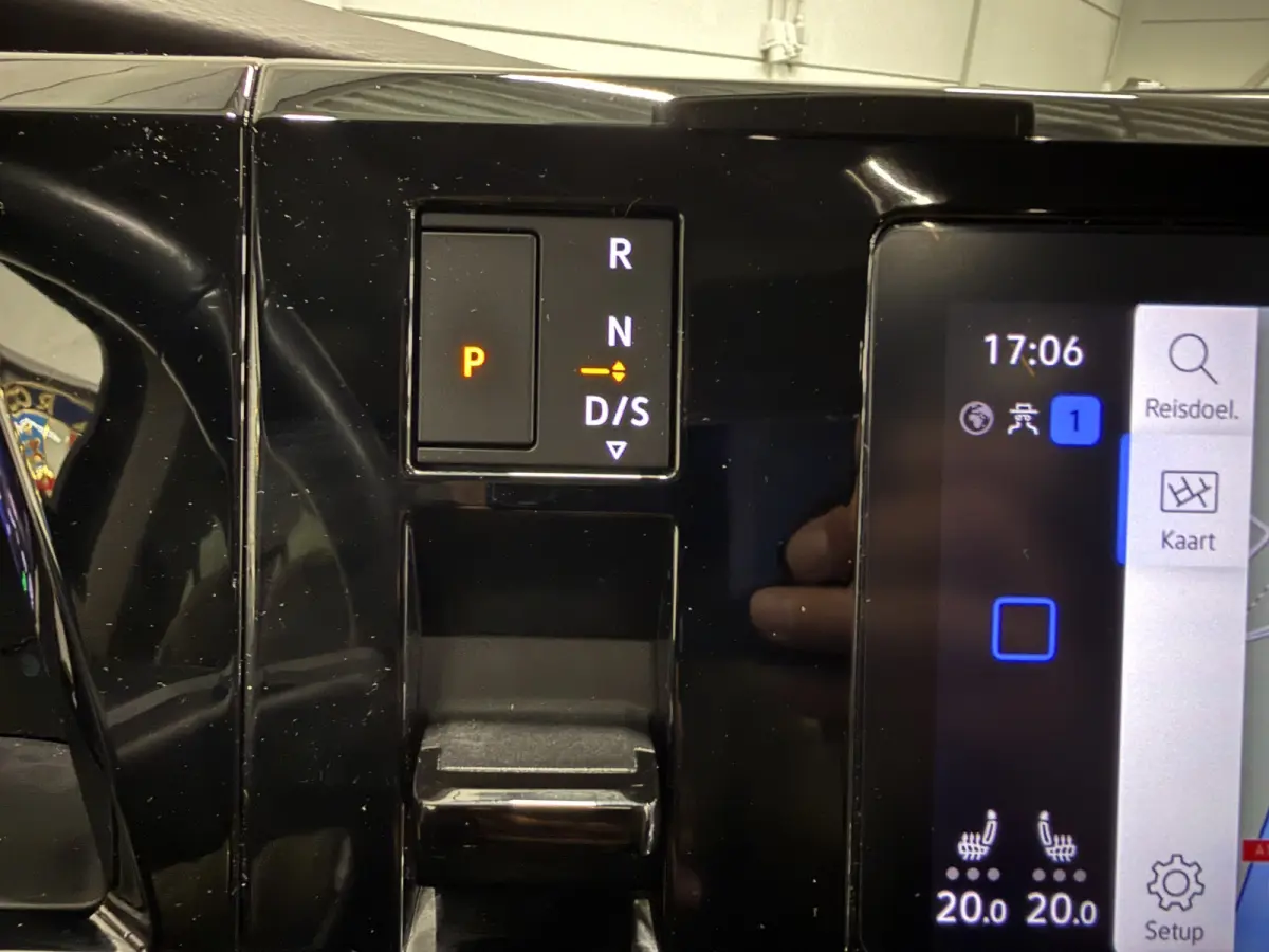 1.4 eHybrid Energetic 7p. PANO/MASSAGE/HEAD-UP/ADAPTIVE-ONDERSTEL/SOH 89,2%/360CAMERA/STANDKACHEL/EL.SCHFDEUREN/IQ-LIGHT/LEER-ALCANTARA/MEMORY/18"LMV/ACC/KEYLESS/SFEER/MIDDEN-CONSOLE/NET OH 
