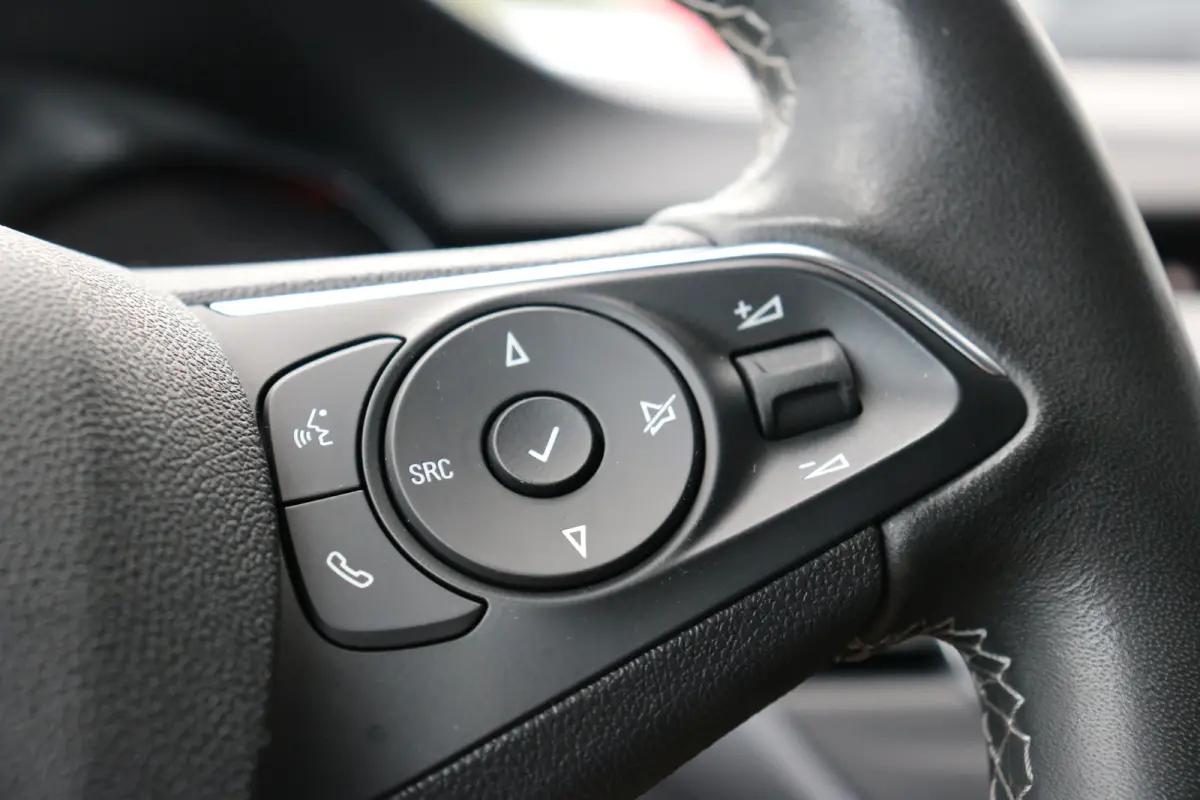 1.2 Turbo Level 2 | Navi | Camera | Cruise control | DAB | Apple carplay | Airco | PDC |