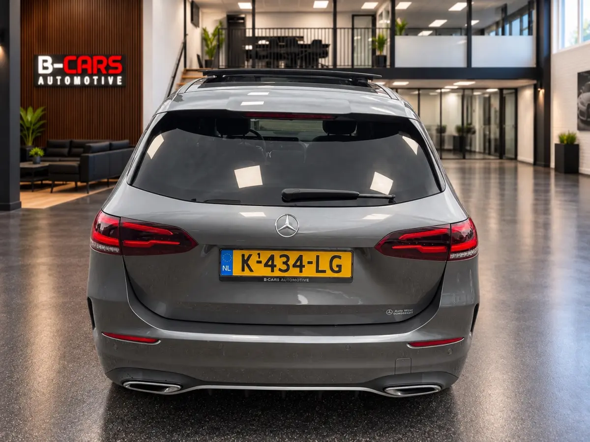 180 AMG|Pano|MemoryS|AmbiLight|Nap