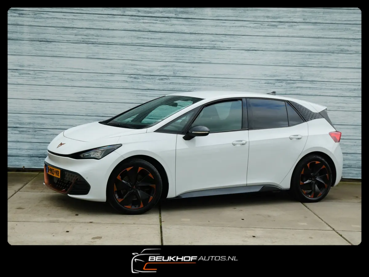 62 kWh Stoelverwarming Camera Navi Soh 92.4%