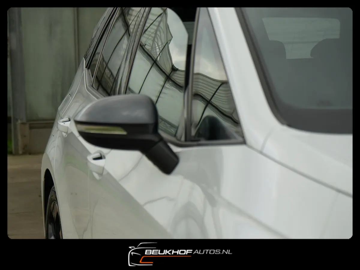 62 kWh Stoelverwarming Camera Navi Soh 92.4%