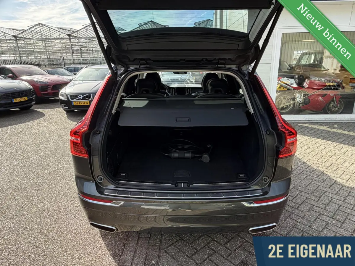 2.0 T8 AWD Inscription Harman Kardon Panorama 19"