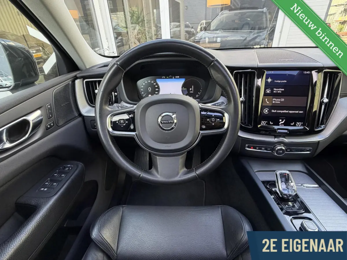 2.0 T8 AWD Inscription Harman Kardon Panorama 19"