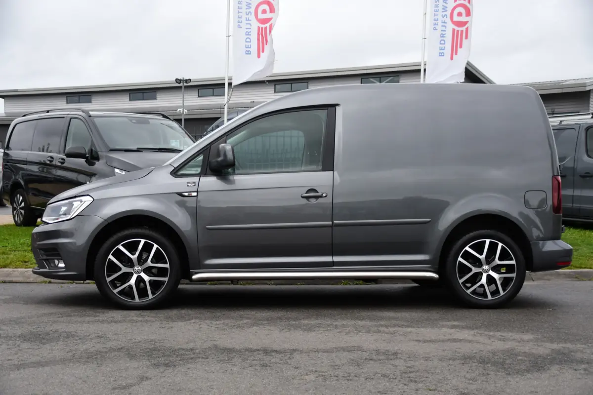 2.0 TDI L1H1 BMT Highline Adaptieve Cruise, Carplay, LED, Clima, Stoelverwarming, 150pk, Automaat, Leder, Uniek!