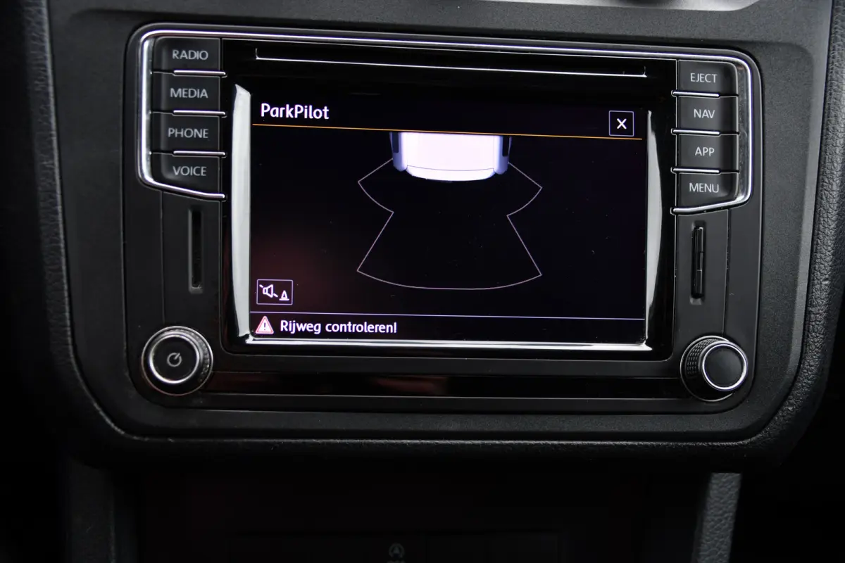 2.0 TDI L1H1 BMT Highline Adaptieve Cruise, Carplay, LED, Clima, Stoelverwarming, 150pk, Automaat, Leder, Uniek!