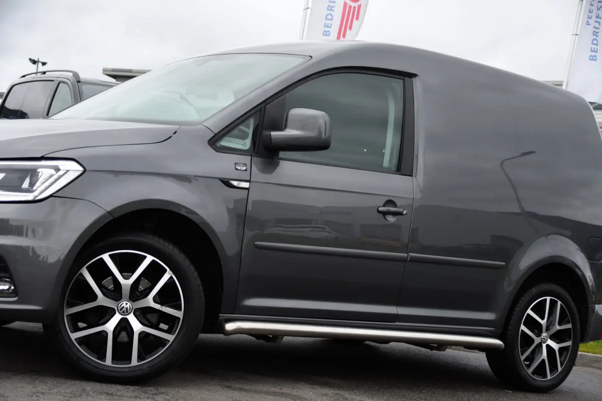 2.0 TDI L1H1 BMT Highline Adaptieve Cruise, Carplay, LED, Clima, Stoelverwarming, 150pk, Automaat, Leder, Uniek!