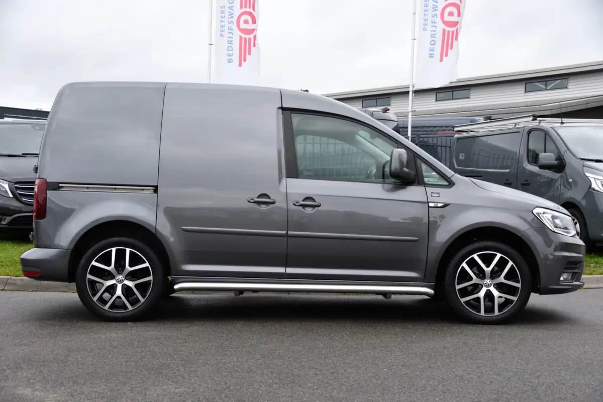 2.0 TDI L1H1 BMT Highline Adaptieve Cruise, Carplay, LED, Clima, Stoelverwarming, 150pk, Automaat, Leder, Uniek!