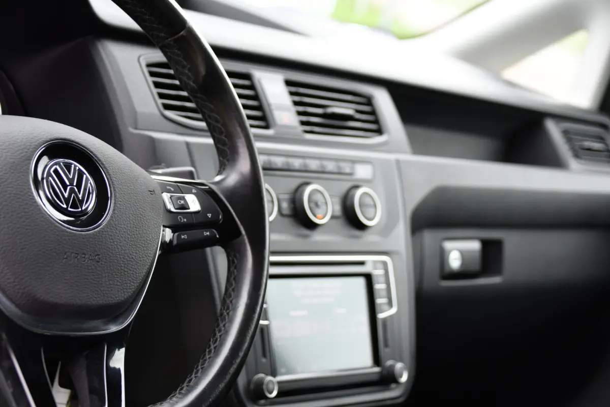 2.0 TDI L1H1 BMT Highline Adaptieve Cruise, Carplay, LED, Clima, Stoelverwarming, 150pk, Automaat, Leder, Uniek!