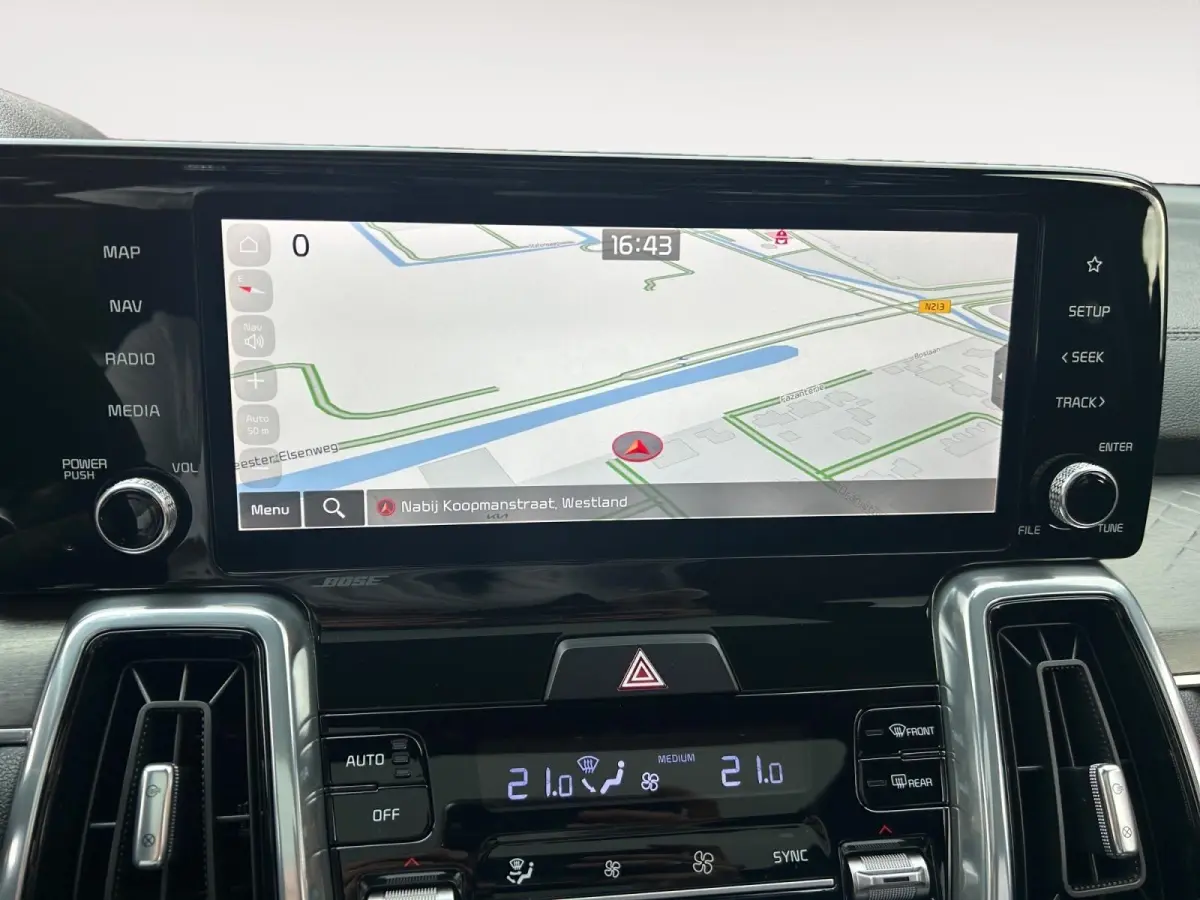1.6 T-GDI Hybrid 2WD ExecutiveLine 5p. | Apple Carplay / Android Auto | Navigatiesysteem | Elektrisch Verstelbare Voorstoelen | Bestuurdersstoel met Geheugen | Elektrisch Schuif / Kanteldak 