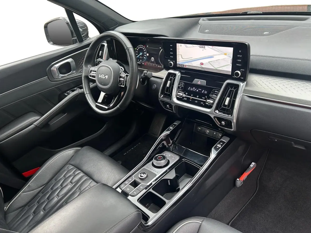 1.6 T-GDI Hybrid 2WD ExecutiveLine 5p. | Apple Carplay / Android Auto | Navigatiesysteem | Elektrisch Verstelbare Voorstoelen | Bestuurdersstoel met Geheugen | Elektrisch Schuif / Kanteldak 
