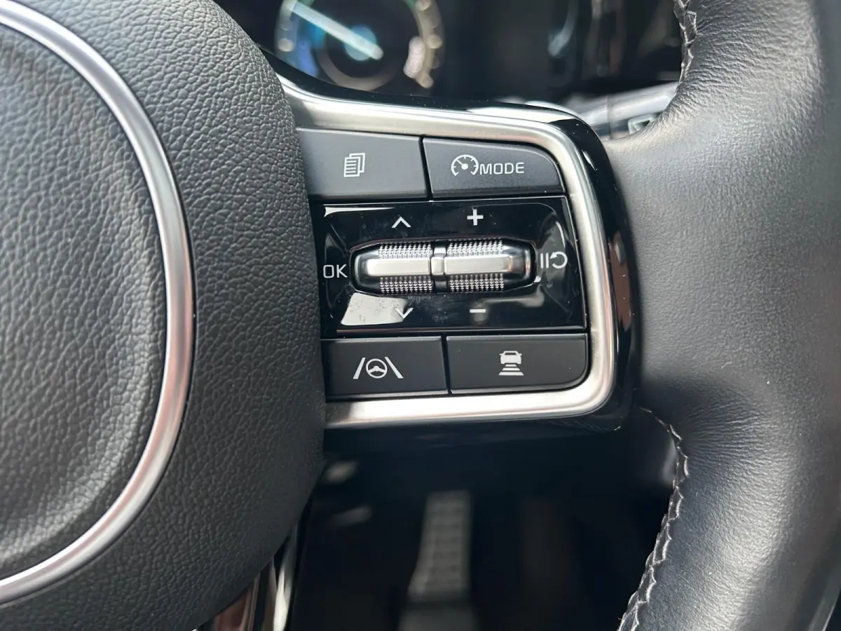 1.6 T-GDI Hybrid 2WD ExecutiveLine 5p. | Apple Carplay / Android Auto | Navigatiesysteem | Elektrisch Verstelbare Voorstoelen | Bestuurdersstoel met Geheugen | Elektrisch Schuif / Kanteldak 