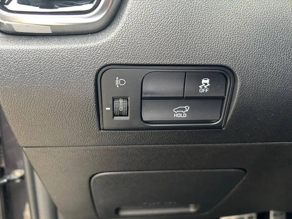1.6 T-GDI Hybrid 2WD ExecutiveLine 5p. | Apple Carplay / Android Auto | Navigatiesysteem | Elektrisch Verstelbare Voorstoelen | Bestuurdersstoel met Geheugen | Elektrisch Schuif / Kanteldak 