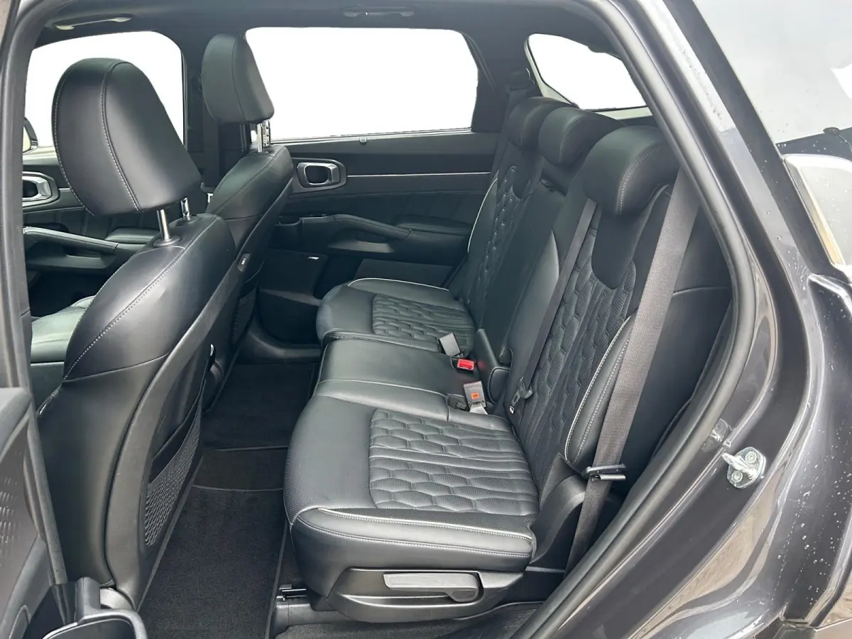 1.6 T-GDI Hybrid 2WD ExecutiveLine 5p. | Apple Carplay / Android Auto | Navigatiesysteem | Elektrisch Verstelbare Voorstoelen | Bestuurdersstoel met Geheugen | Elektrisch Schuif / Kanteldak 