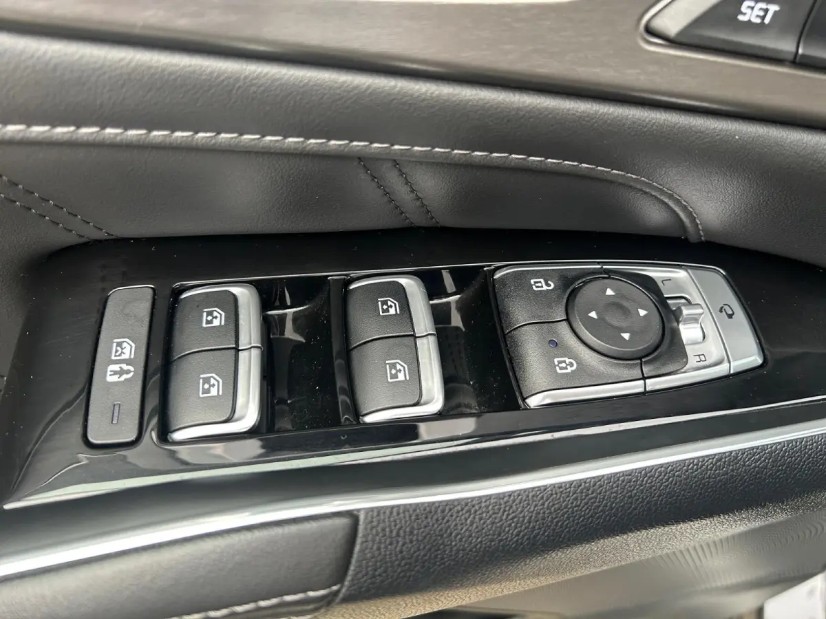 1.6 T-GDI Hybrid 2WD ExecutiveLine 5p. | Apple Carplay / Android Auto | Navigatiesysteem | Elektrisch Verstelbare Voorstoelen | Bestuurdersstoel met Geheugen | Elektrisch Schuif / Kanteldak 