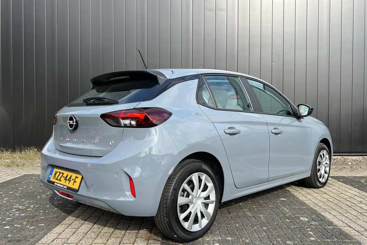Electric Edition 50 kWh | Navi by App | Cruise control | PDC Achter | DAB |