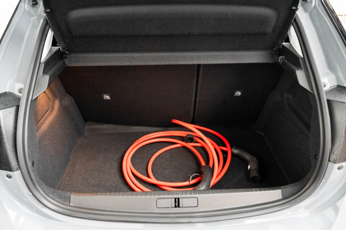 Electric Edition 50 kWh | Navi by App | Cruise control | PDC Achter | DAB |