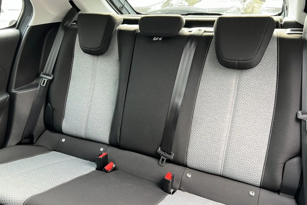 Electric Edition 50 kWh | Navi by App | Cruise control | PDC Achter | DAB |
