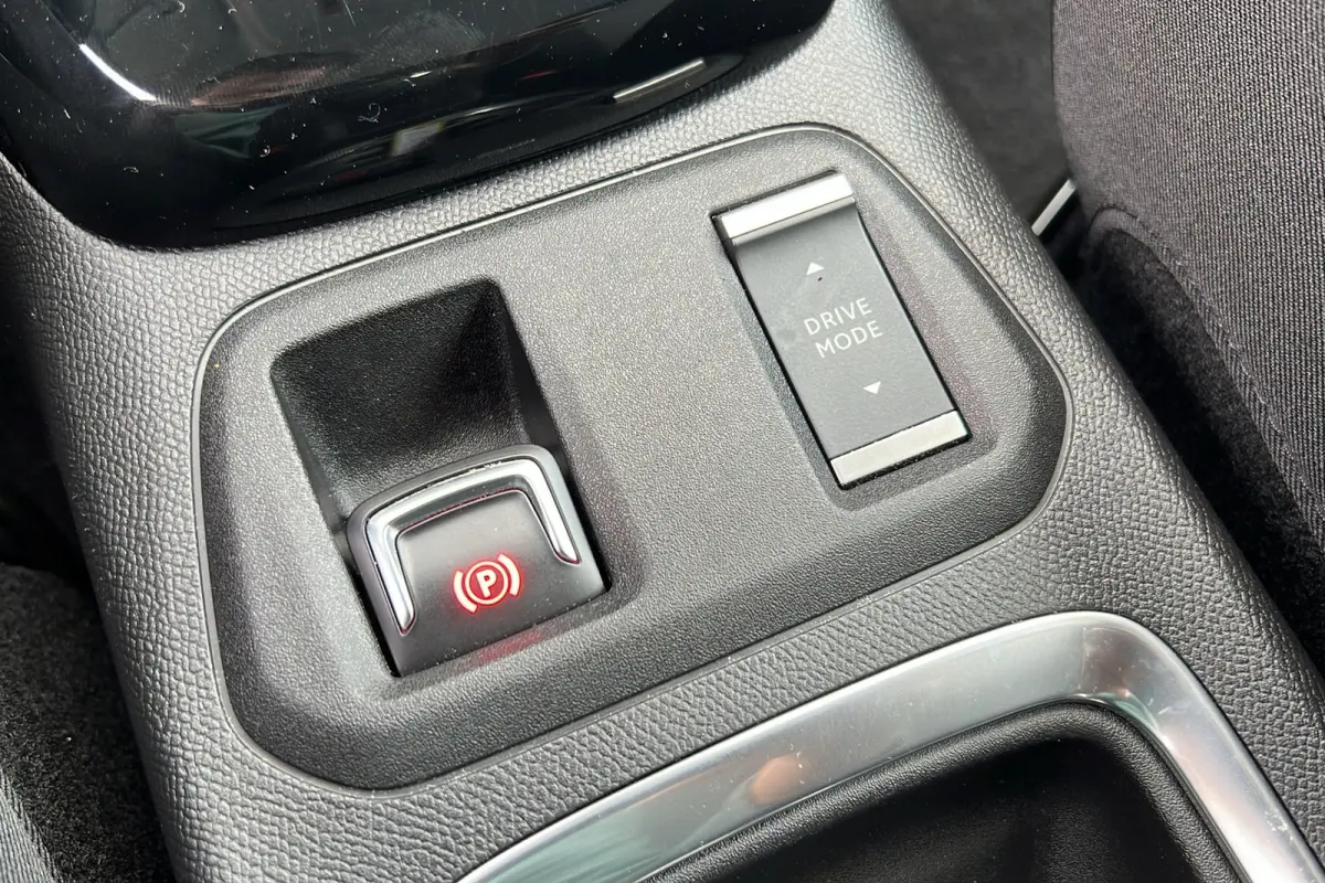 Electric Edition 50 kWh | Navi by App | Cruise control | PDC Achter | DAB |