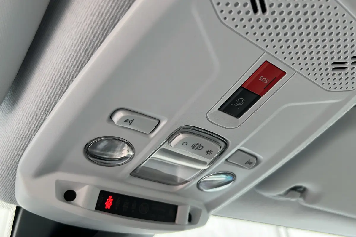 Electric Edition 50 kWh | Navi by App | Cruise control | PDC Achter | DAB |