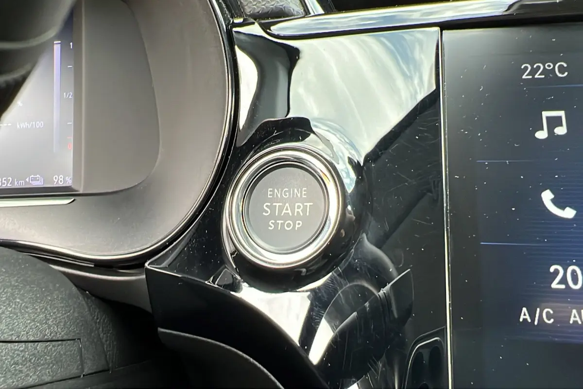 Electric Edition 50 kWh | Navi by App | Cruise control | PDC Achter | DAB |