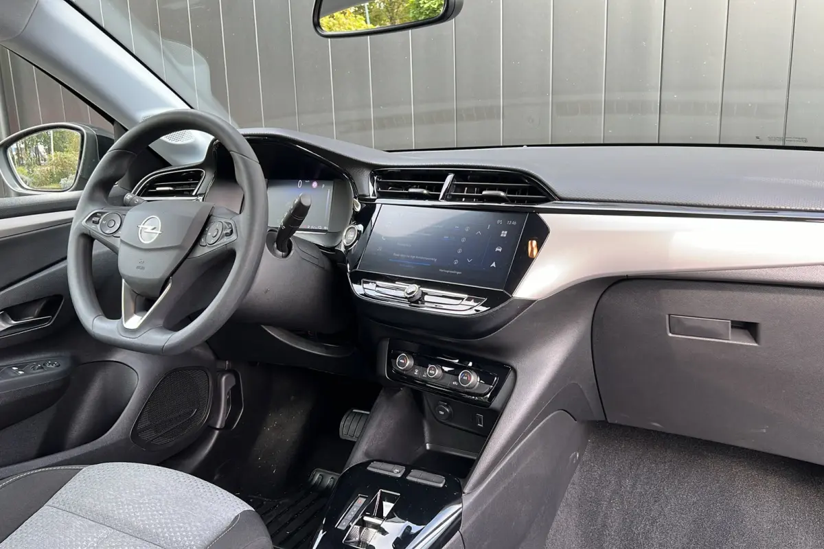 Electric Edition 50 kWh | Navi by App | Cruise control | PDC Achter | DAB |