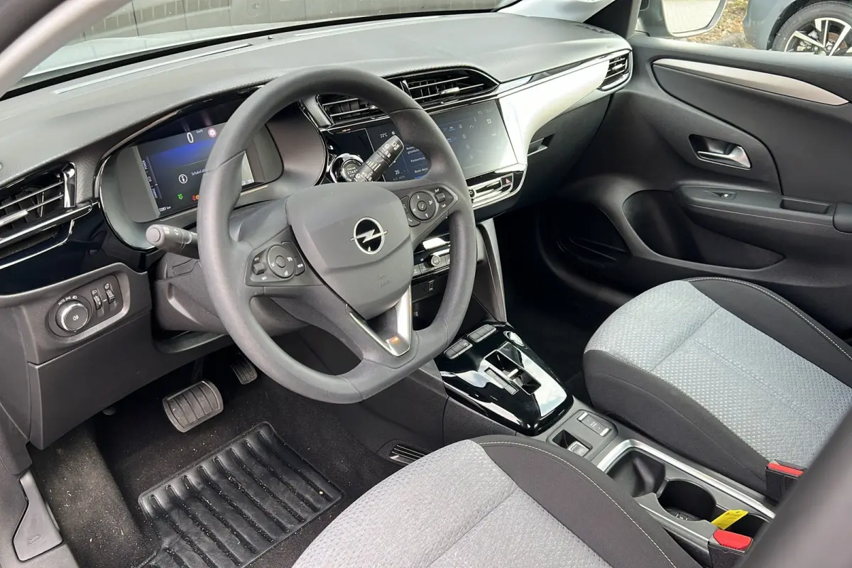 Electric Edition 50 kWh | Navi by App | Cruise control | PDC Achter | DAB |