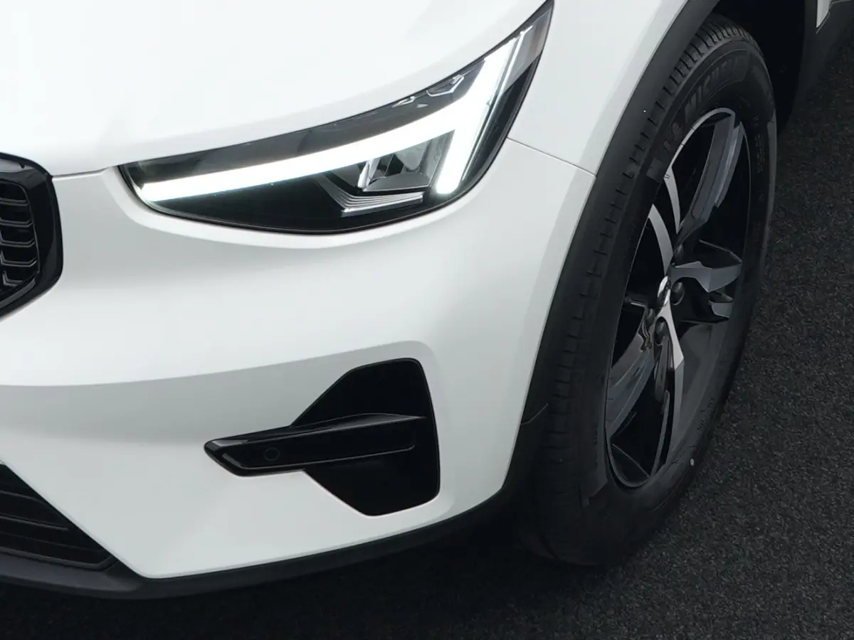 B4 Plus Dark | Harman/Kardon | Elek Stoelen | Camera | Trekhaak | Adaptive Cruise | BLIS | Pilot Assist