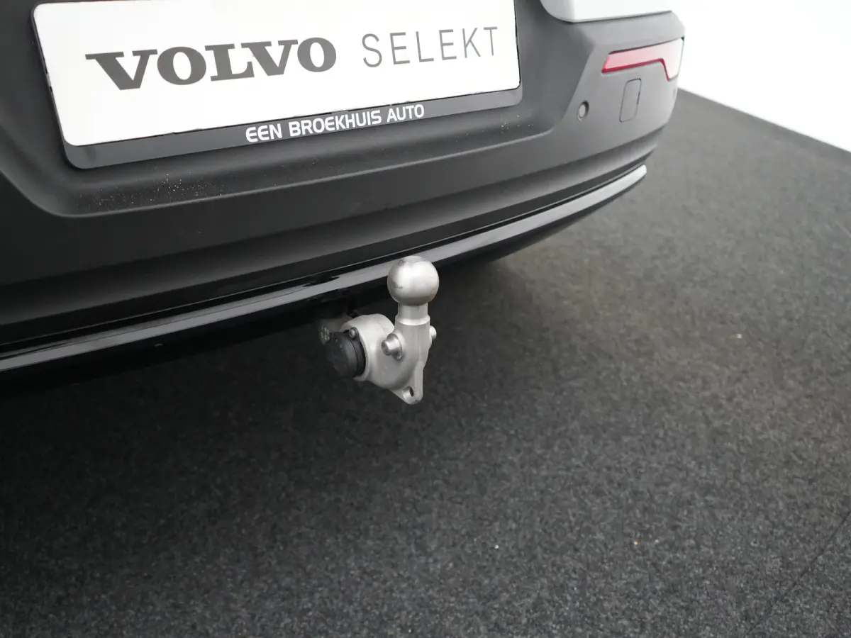 B4 Plus Dark | Harman/Kardon | Elek Stoelen | Camera | Trekhaak | Adaptive Cruise | BLIS | Pilot Assist