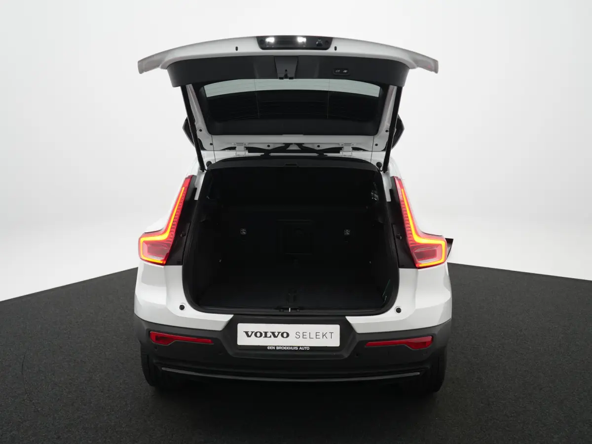 B4 Plus Dark | Harman/Kardon | Elek Stoelen | Camera | Trekhaak | Adaptive Cruise | BLIS | Pilot Assist