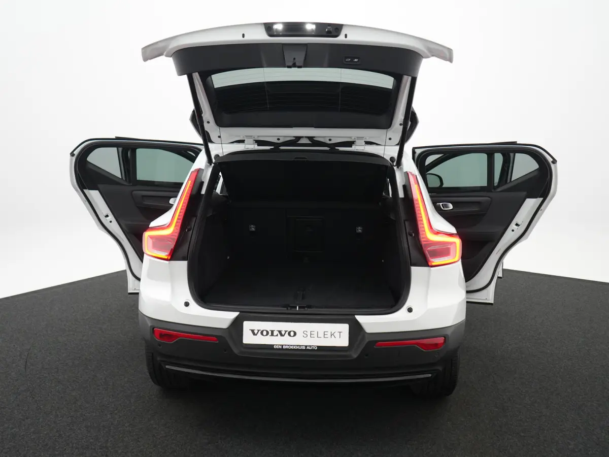 B4 Plus Dark | Harman/Kardon | Elek Stoelen | Camera | Trekhaak | Adaptive Cruise | BLIS | Pilot Assist