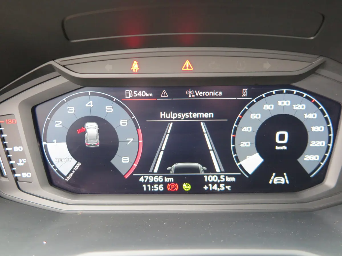 25 TFSI Advanced edition Led , Stoelverwaming, Cruise , Climate control , Soundsysteem, PDC achter,etc. Navigatie via carplay.