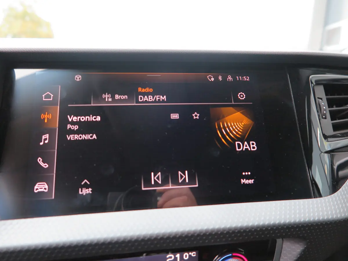 25 TFSI Advanced edition Led , Stoelverwaming, Cruise , Climate control , Soundsysteem, PDC achter,etc. Navigatie via carplay.