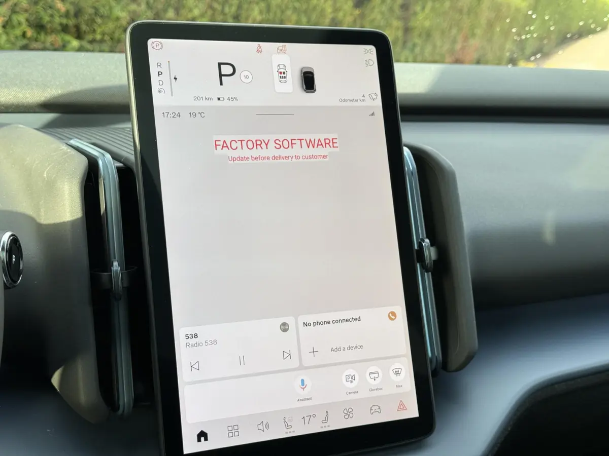 P8 AWD Ultra Black Edition Europa 69 kWh