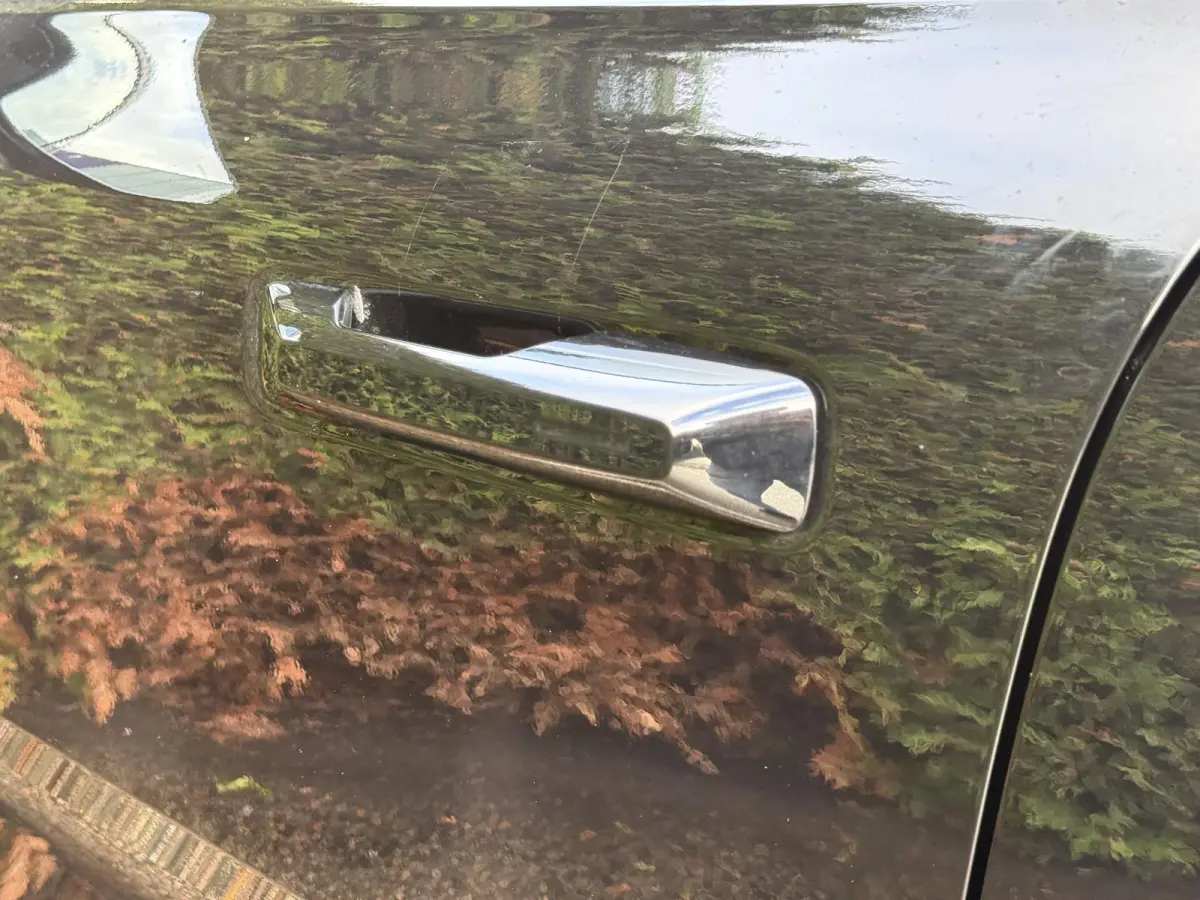 P8 AWD Ultra Black Edition Europa 69 kWh