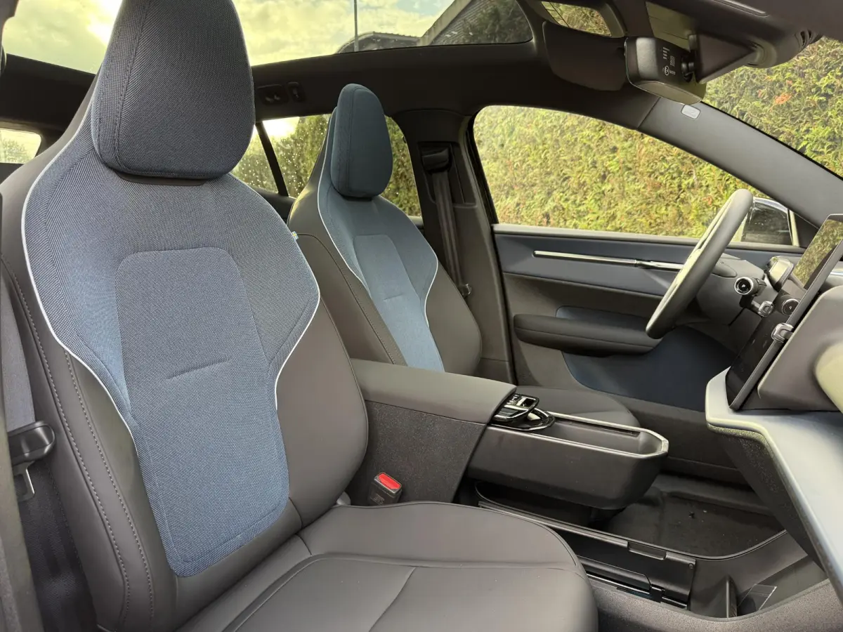 P8 AWD Ultra Black Edition Europa 69 kWh