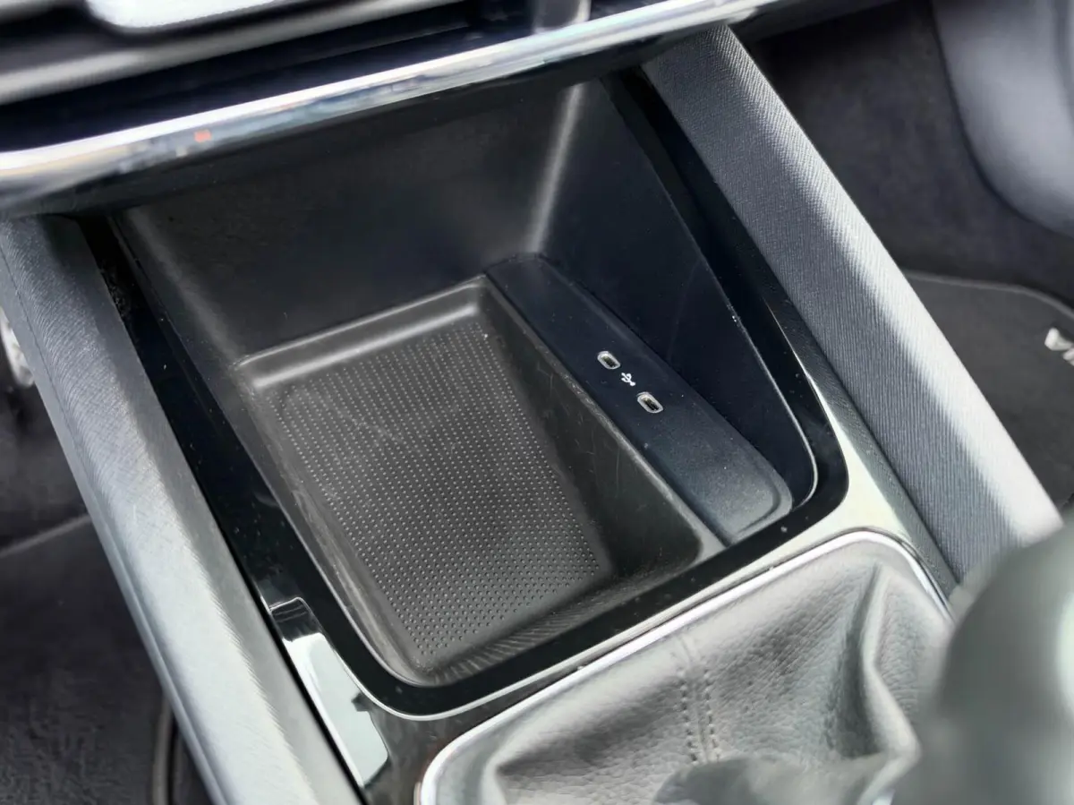 1.0 TSI 110pk Business Edition Plus | Panoramadak | Stoelverwarming | Trekhaak
