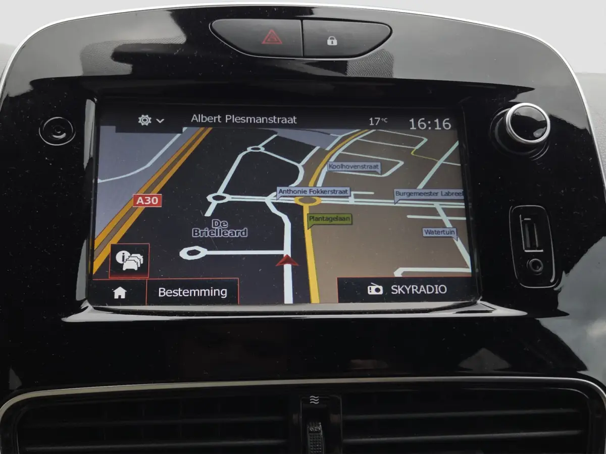 0.9 TCe Intens Trekhaak | Full map navigatie | Parkeersensoren | Climate control |